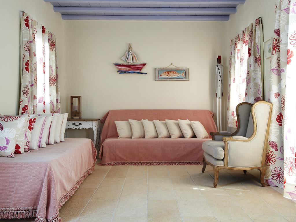 GT Luxury Suites Ornos  Chambre photo