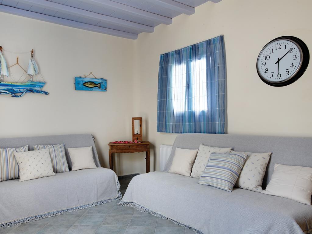 GT Luxury Suites Ornos  Extérieur photo